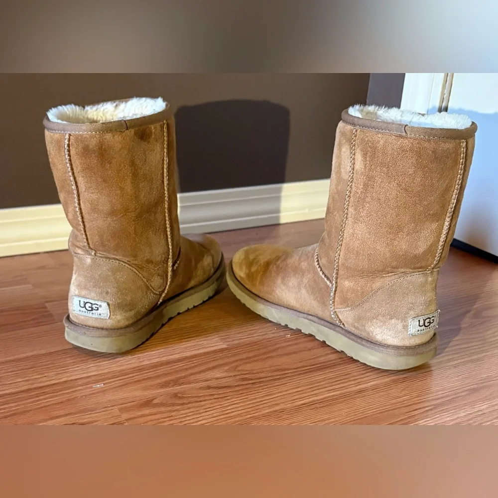 UGG Chestnut Label Tag - Size USA 8 / EU 39 - Picture 9 of 10